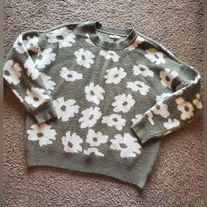 Maurices Green and White Crew Neck Sweater